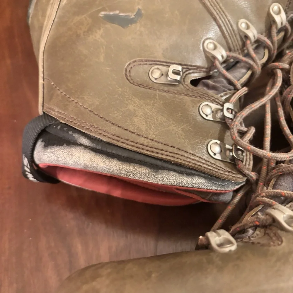 Simms Freestone Felt Sole Wading Boots Men's Size 11 Brown Fly Fishing Boots